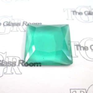 Square Flat Top Faceted 25mm - Light Green